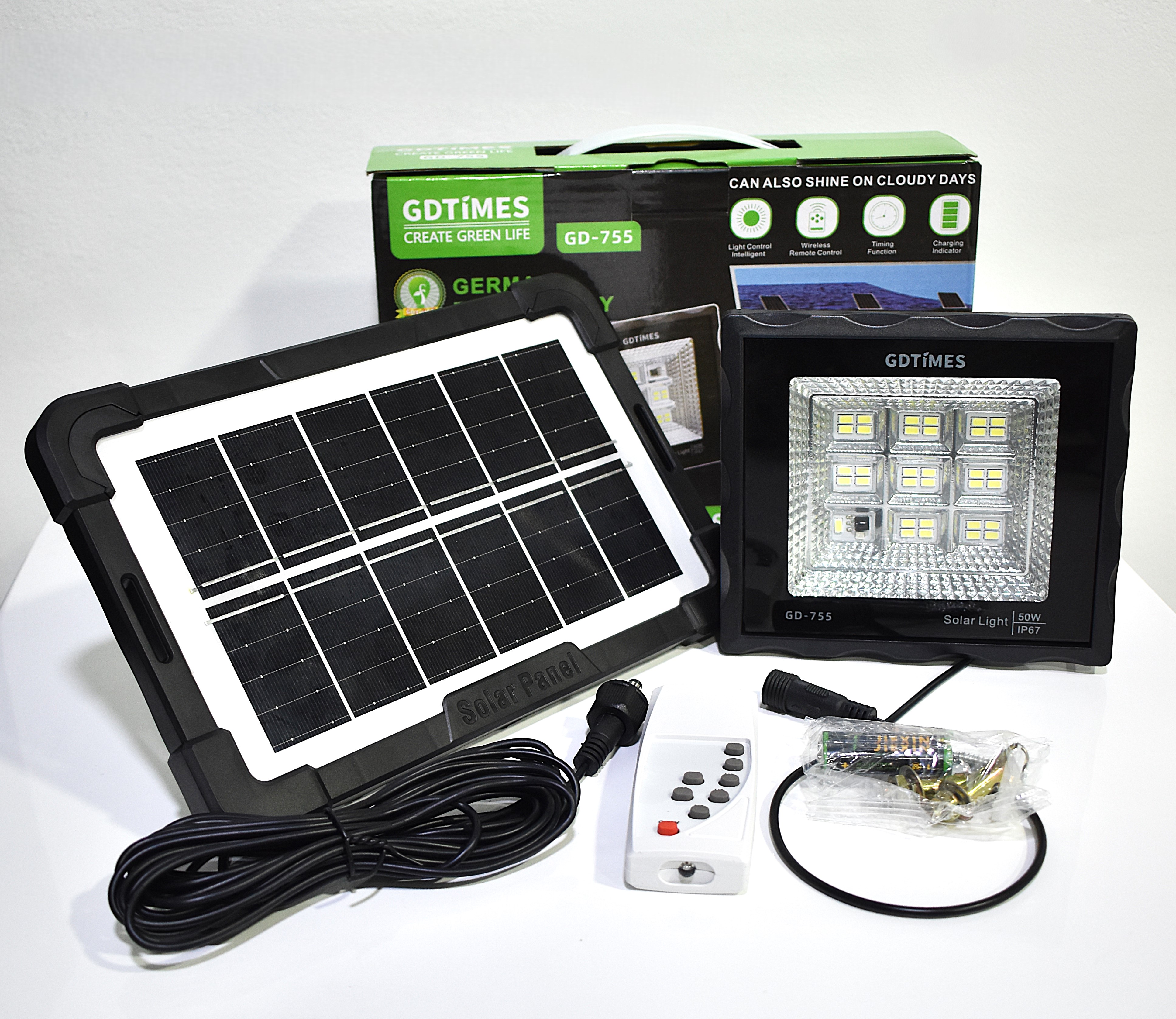 LAMPARA SOLAR 50W GD-755
